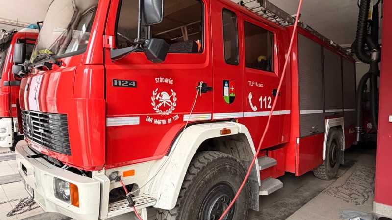 OmecoHub - MERCEDES 1124AF